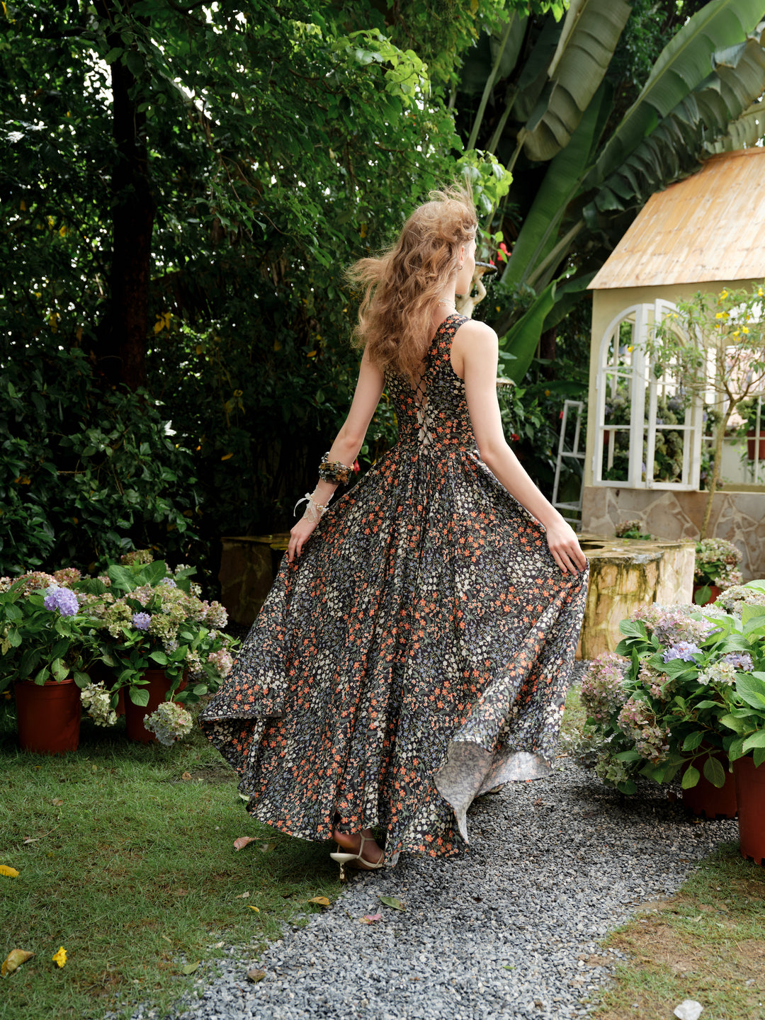 Vanille 18 | Jane’s Garden Dress