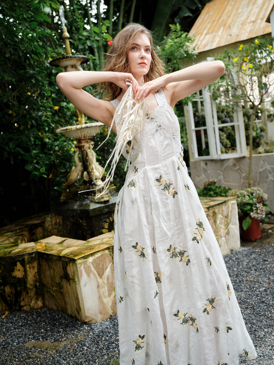 Juliet | Lace & Linen Dress Gown