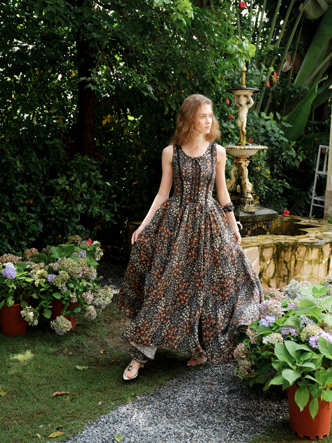 Vanille 18 | Jane’s Garden Dress
