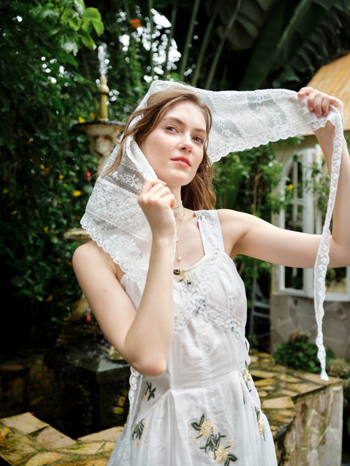 Juliet | Lace & Linen Dress Gown