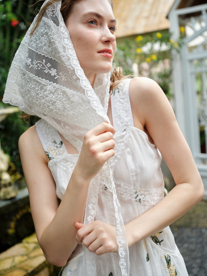 Juliet | Lace & Linen Dress Gown