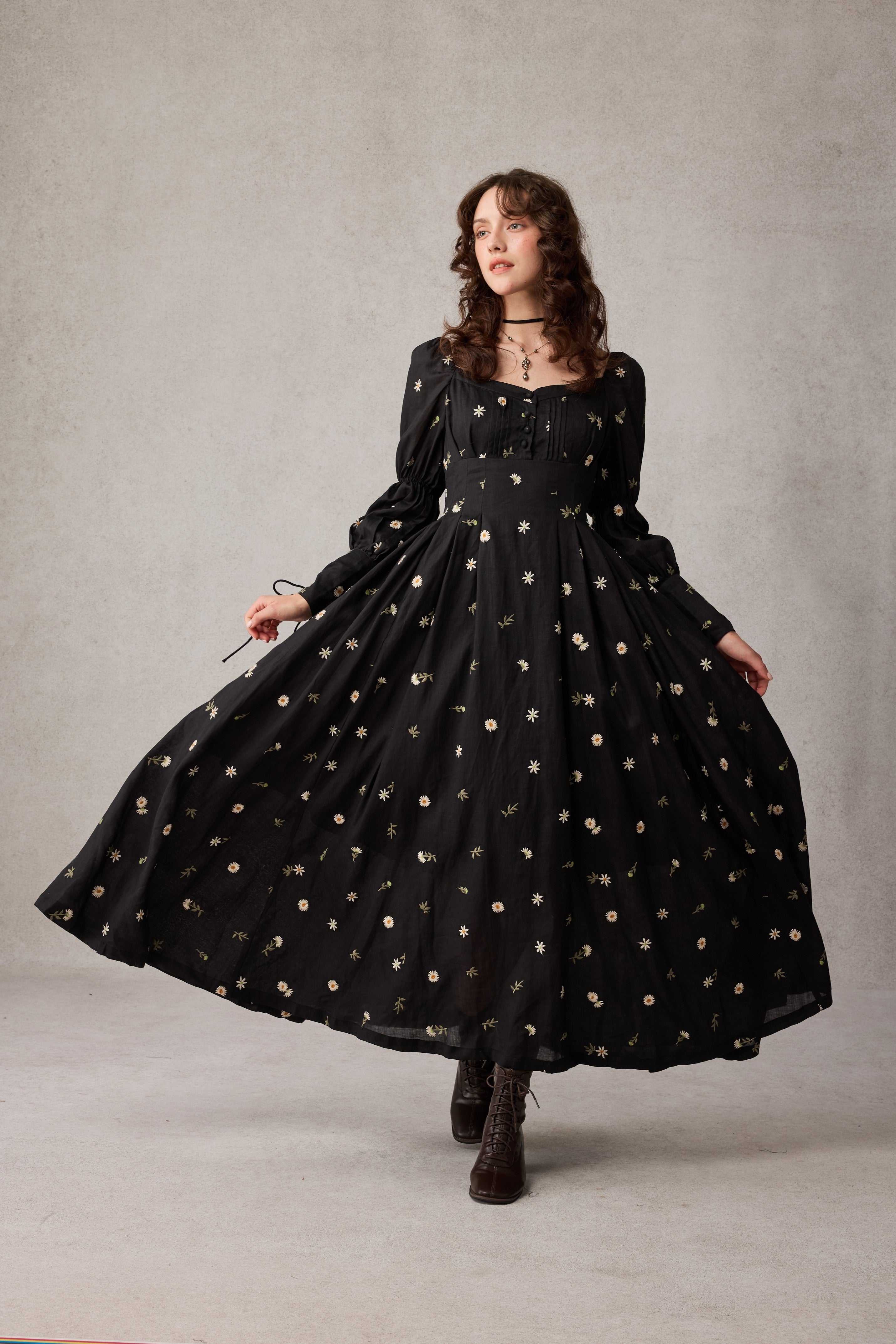 Phoenix 24 | Embroidery Daisy Linen Dress – Linennaive