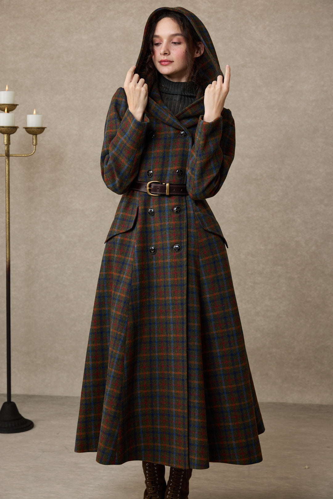 Trista 24 | 100% twill wool hooded coat