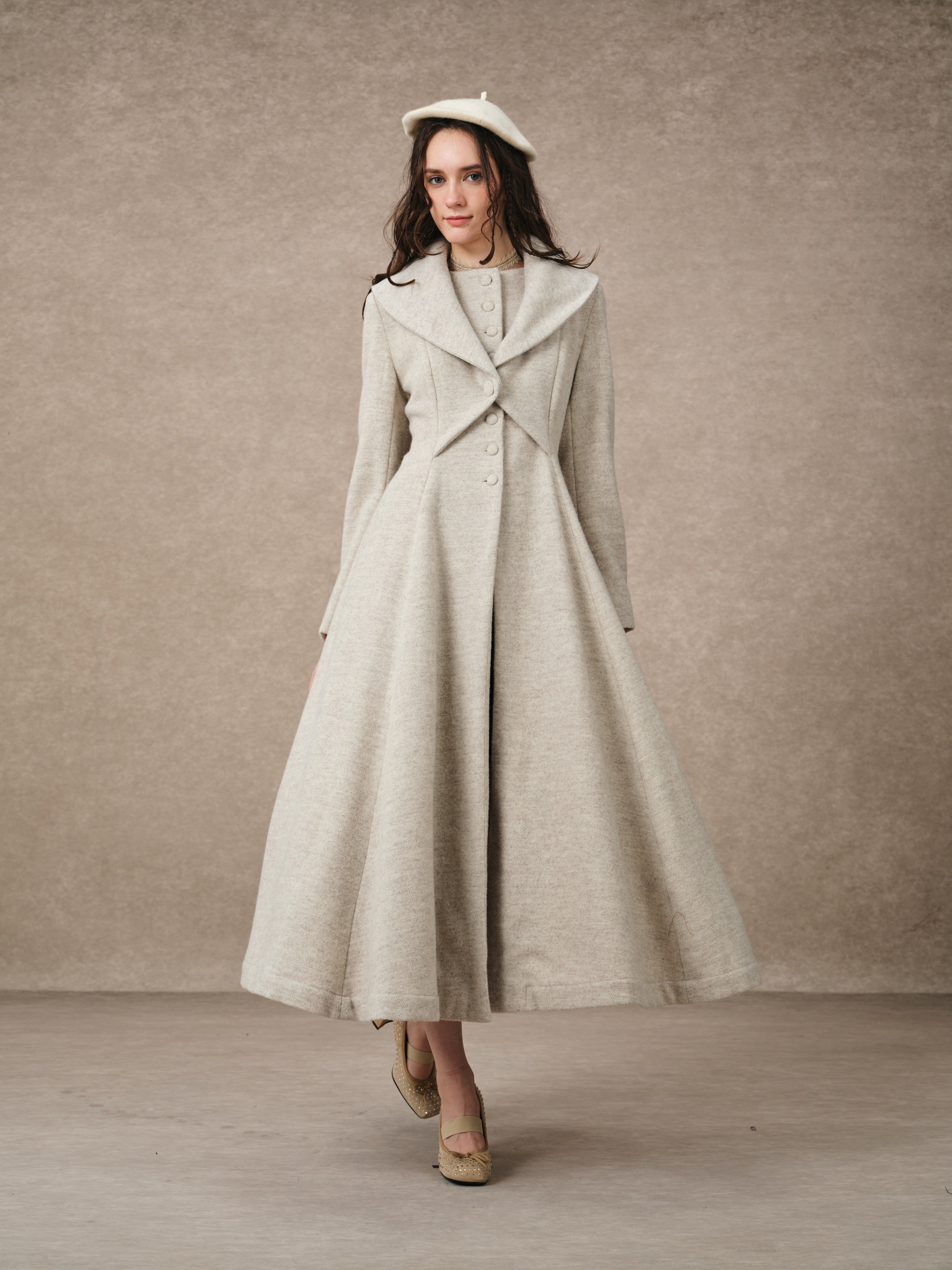 Gemma 17 | 100% wool victorian coat – Linennaive