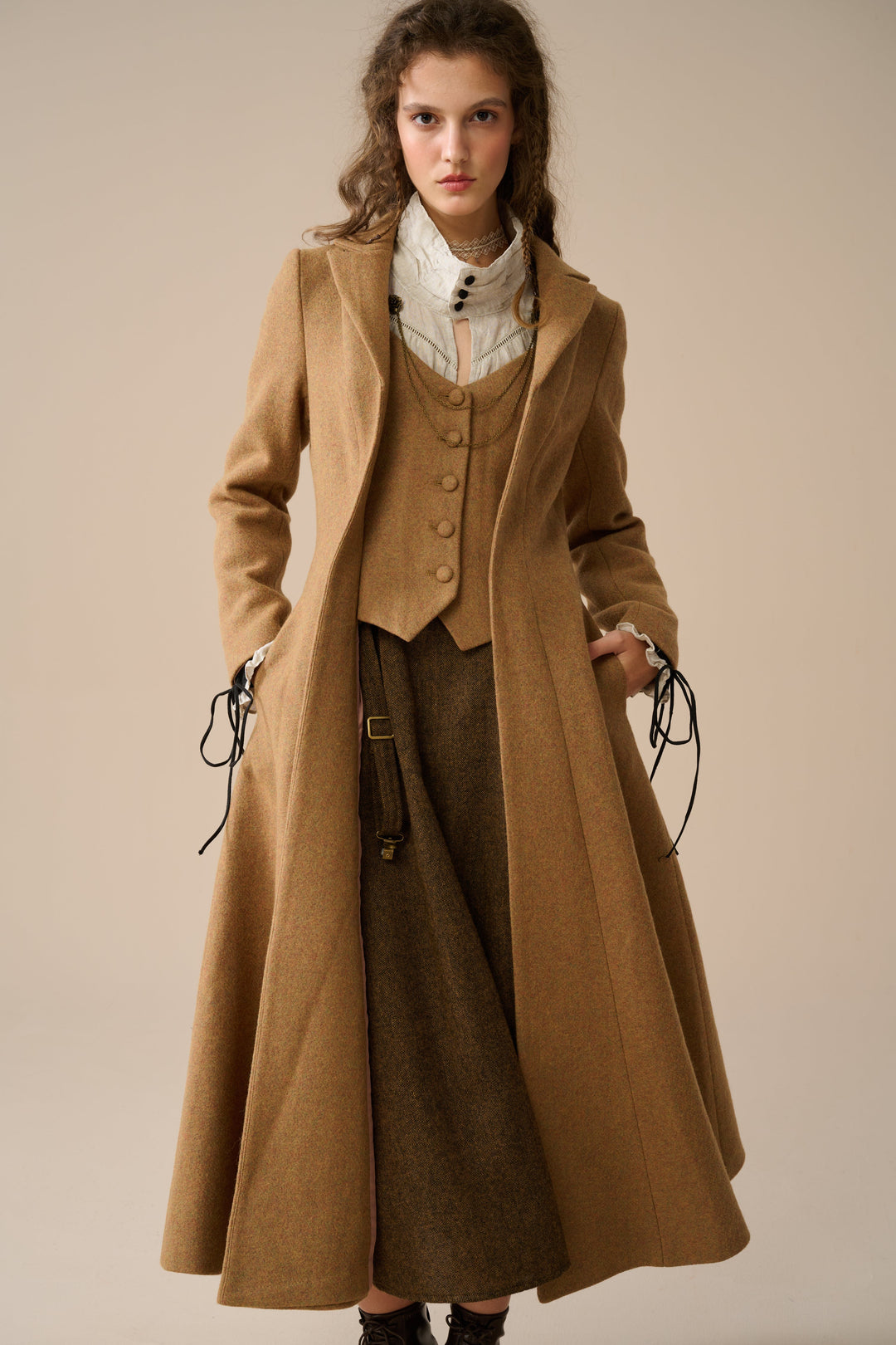 Doreen 15 |Vest-Layered 100% Wool Coat – Linennaive