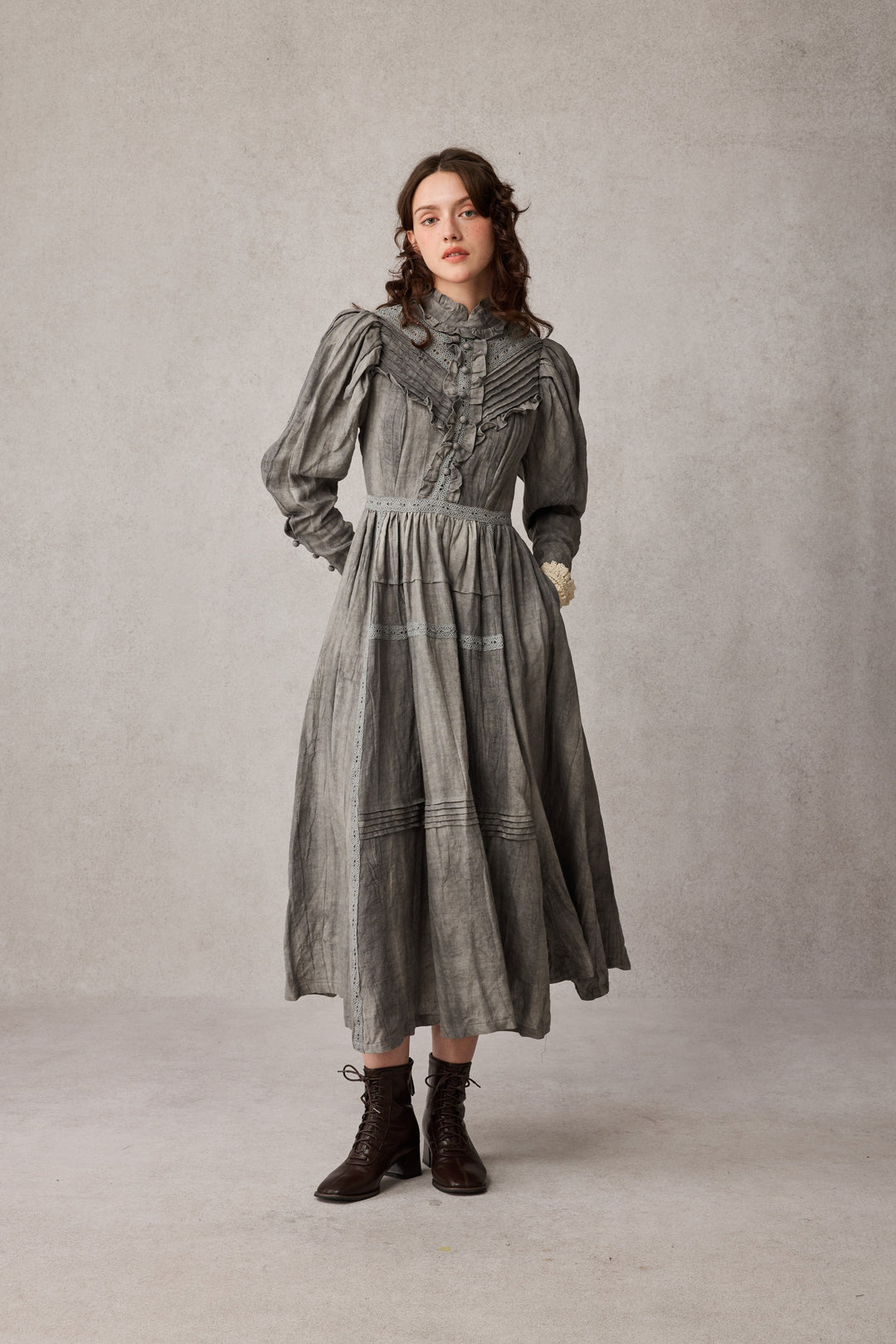 MARY 18 | VINTAGE LINEN DRESS GOWN