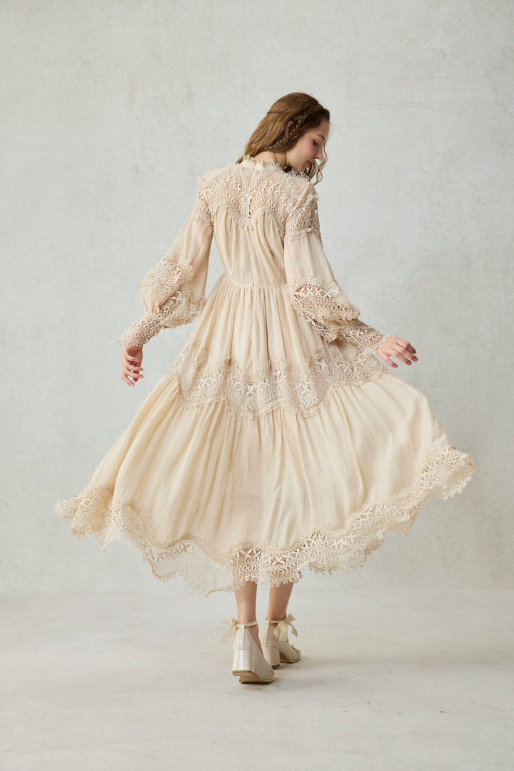 Pearlman 25 | Lace Linen Dress Gown
