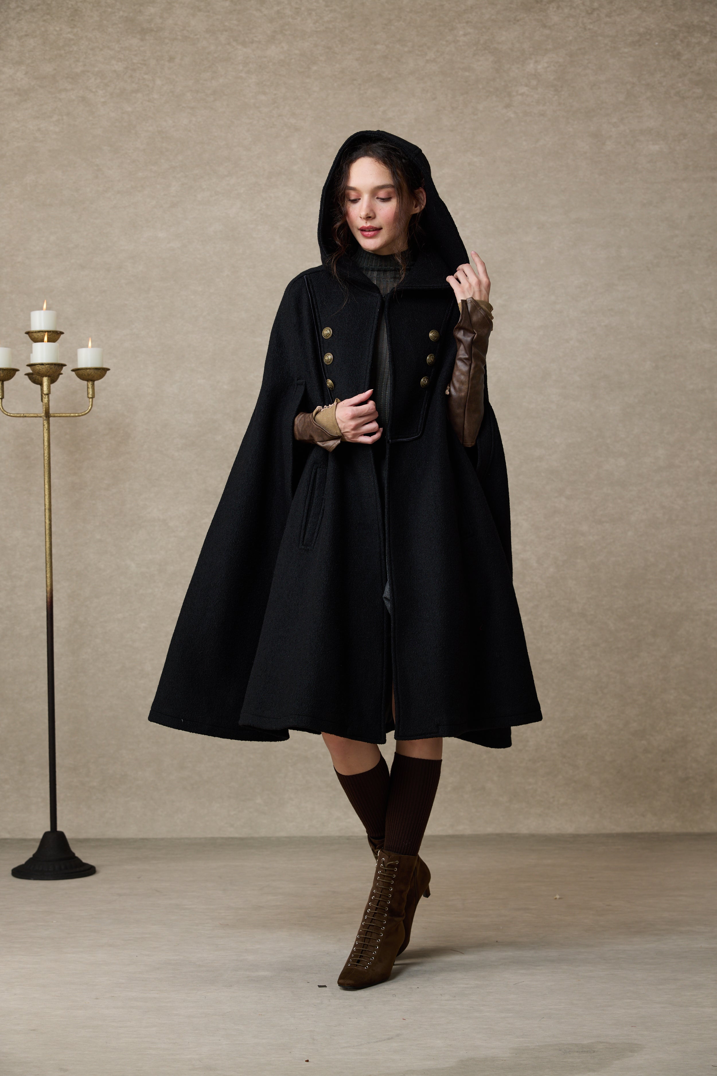Briar 33 | 100% Wool Hooded Cape Coat – Linennaive