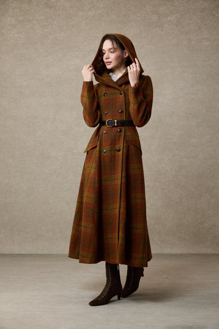 Trista 24 | 100% twill wool hooded coat