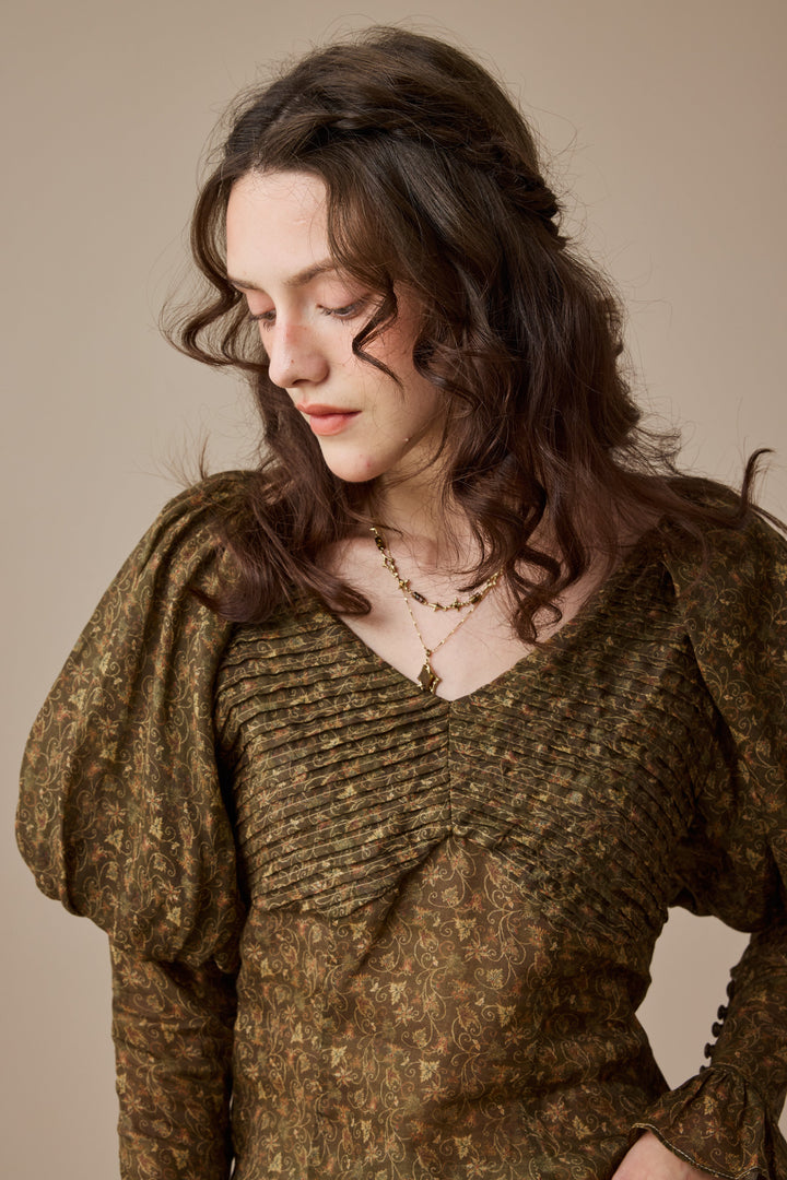 Sonia 33 |pintucked linen blouse