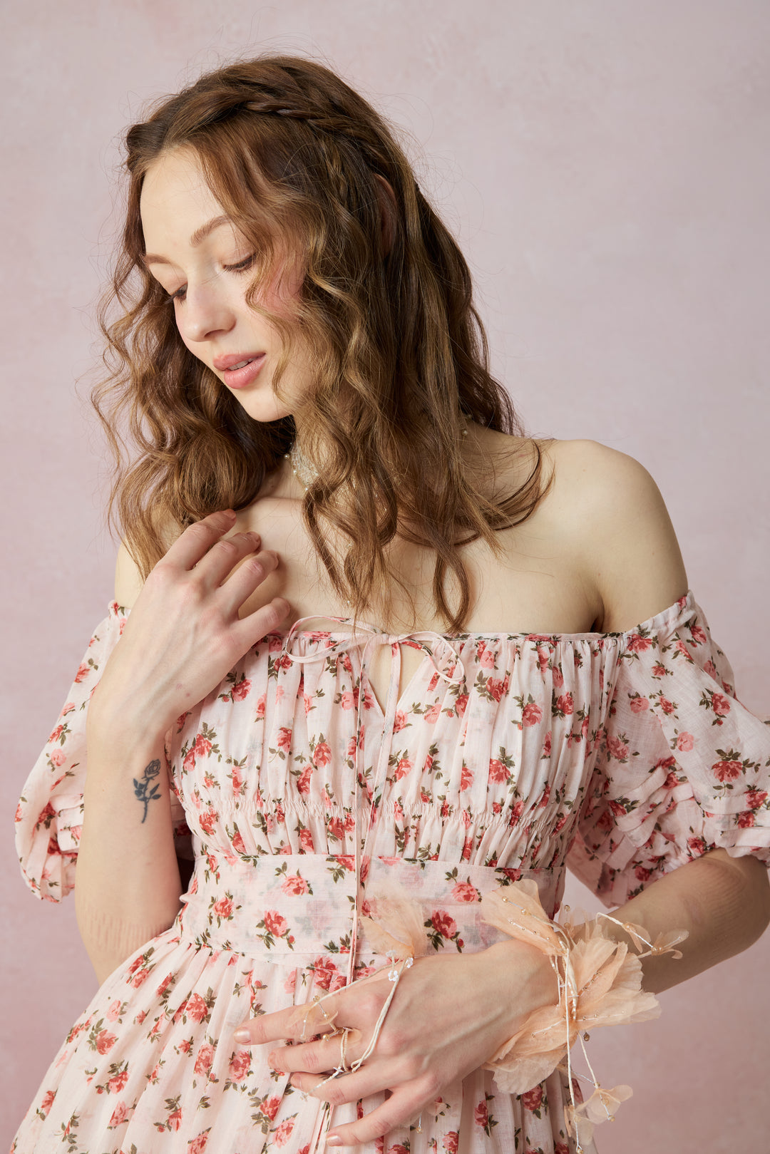 Alice 19 | Floral linen dress