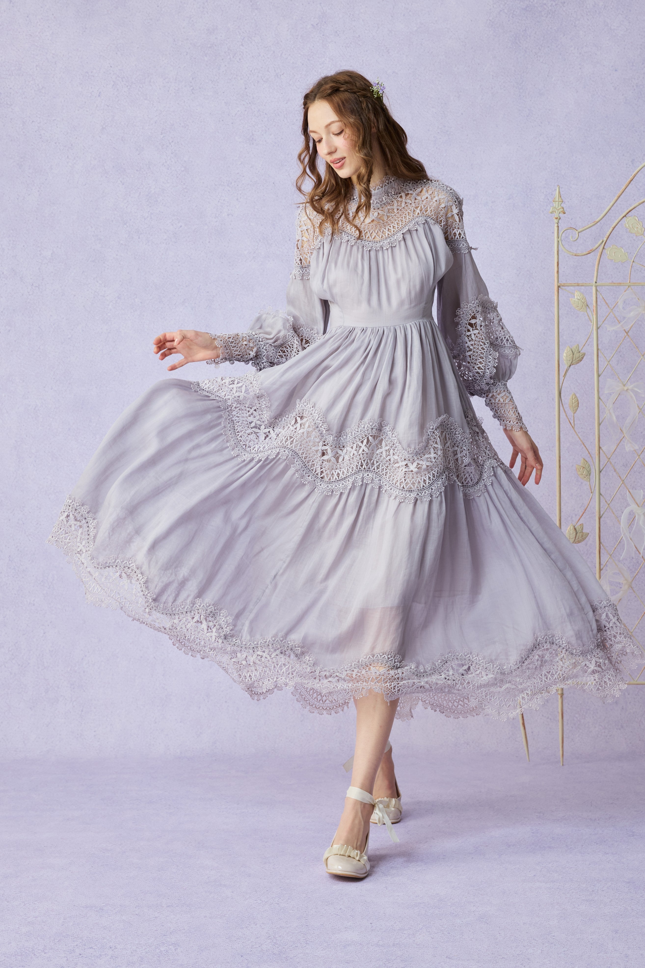 Pearlman 25 | Lace Linen Dress Gown – Linennaive
