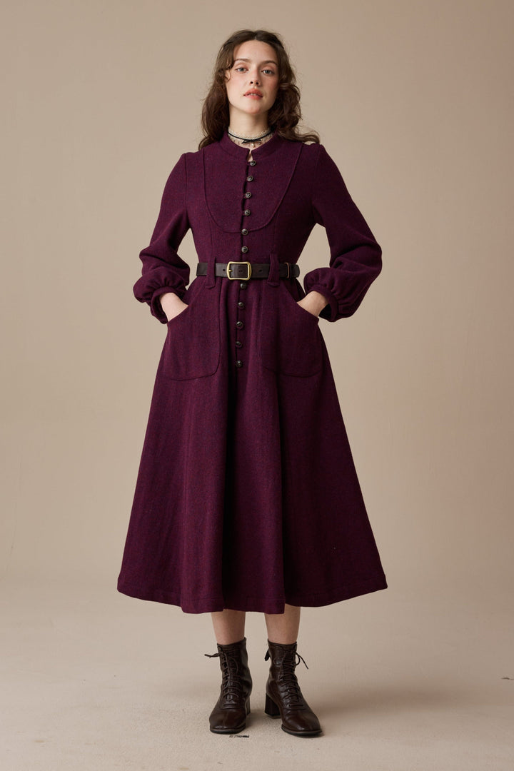 Margaret 25|100% wool buttoned down coat