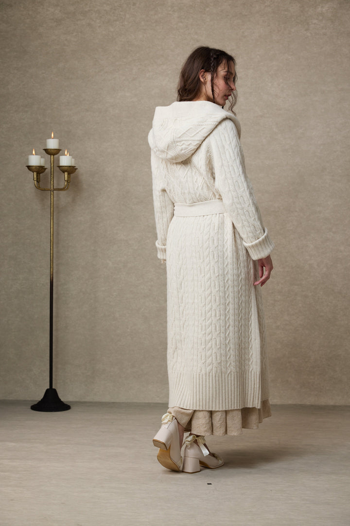 Hudson 15 | 100% wool hooded cardigan coat