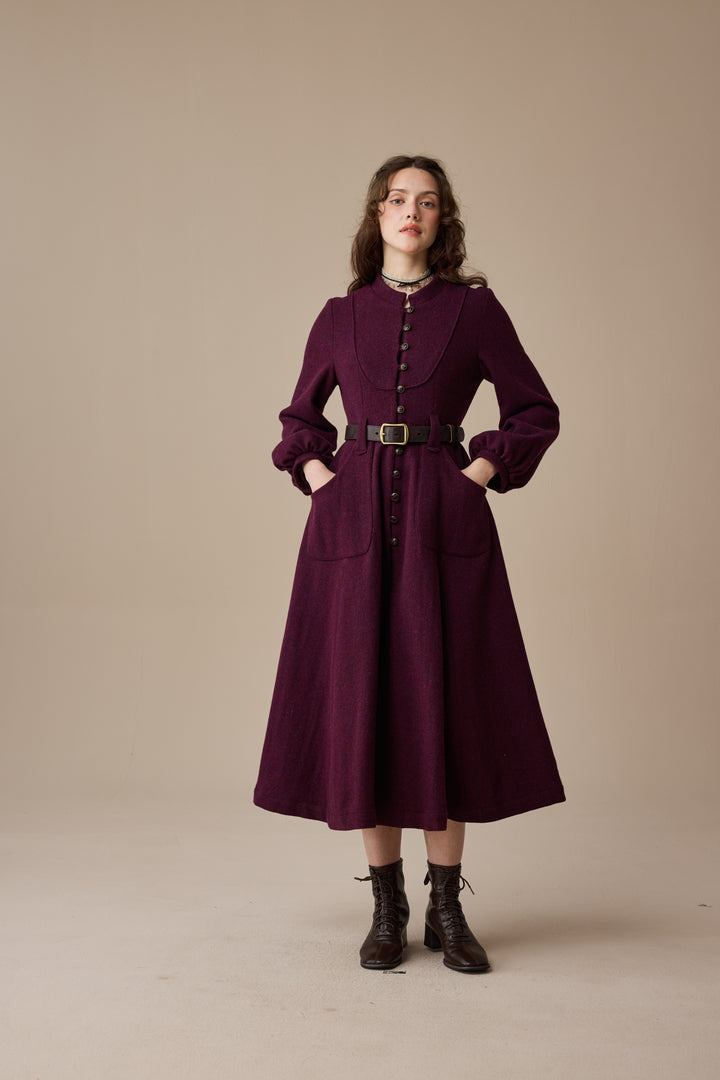 Margaret 25|100% wool buttoned down coat