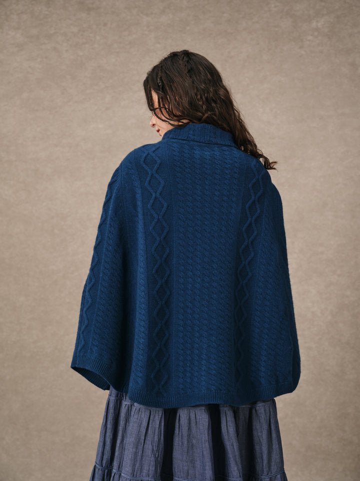 Fleece Cloud | Oversized 100% Wool Knit Poncho
