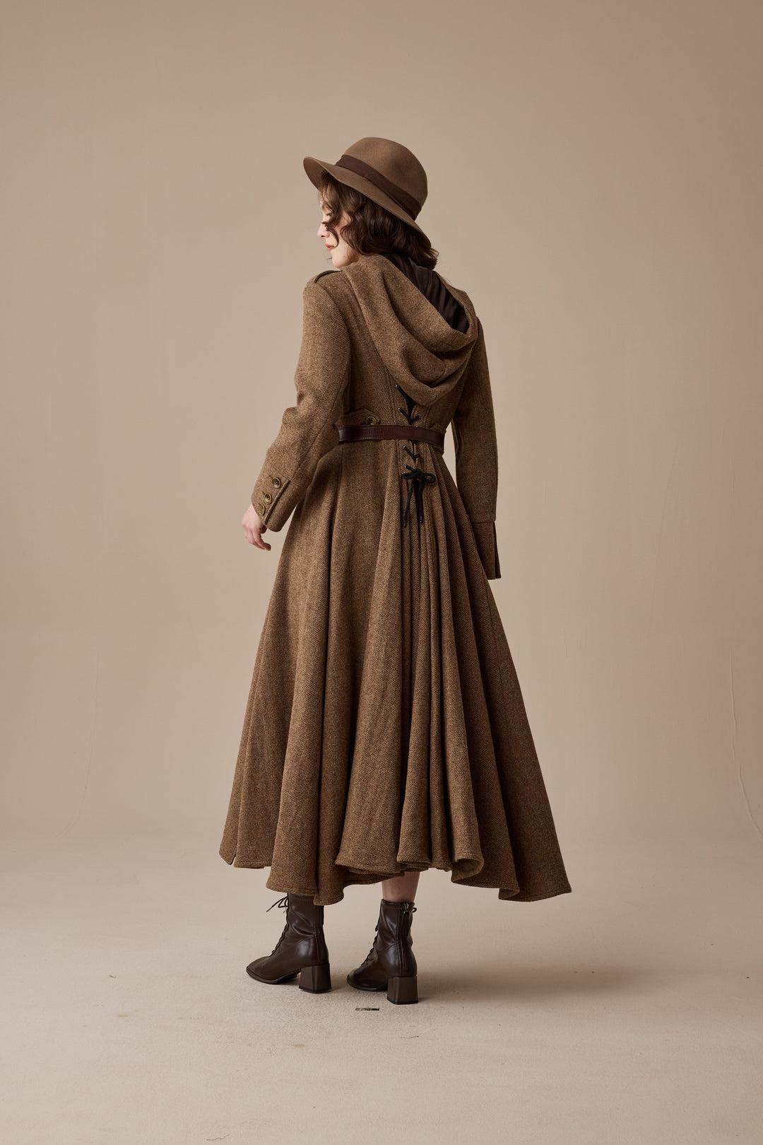 Monica 31 | 100% Wool  Double Breasted Coat