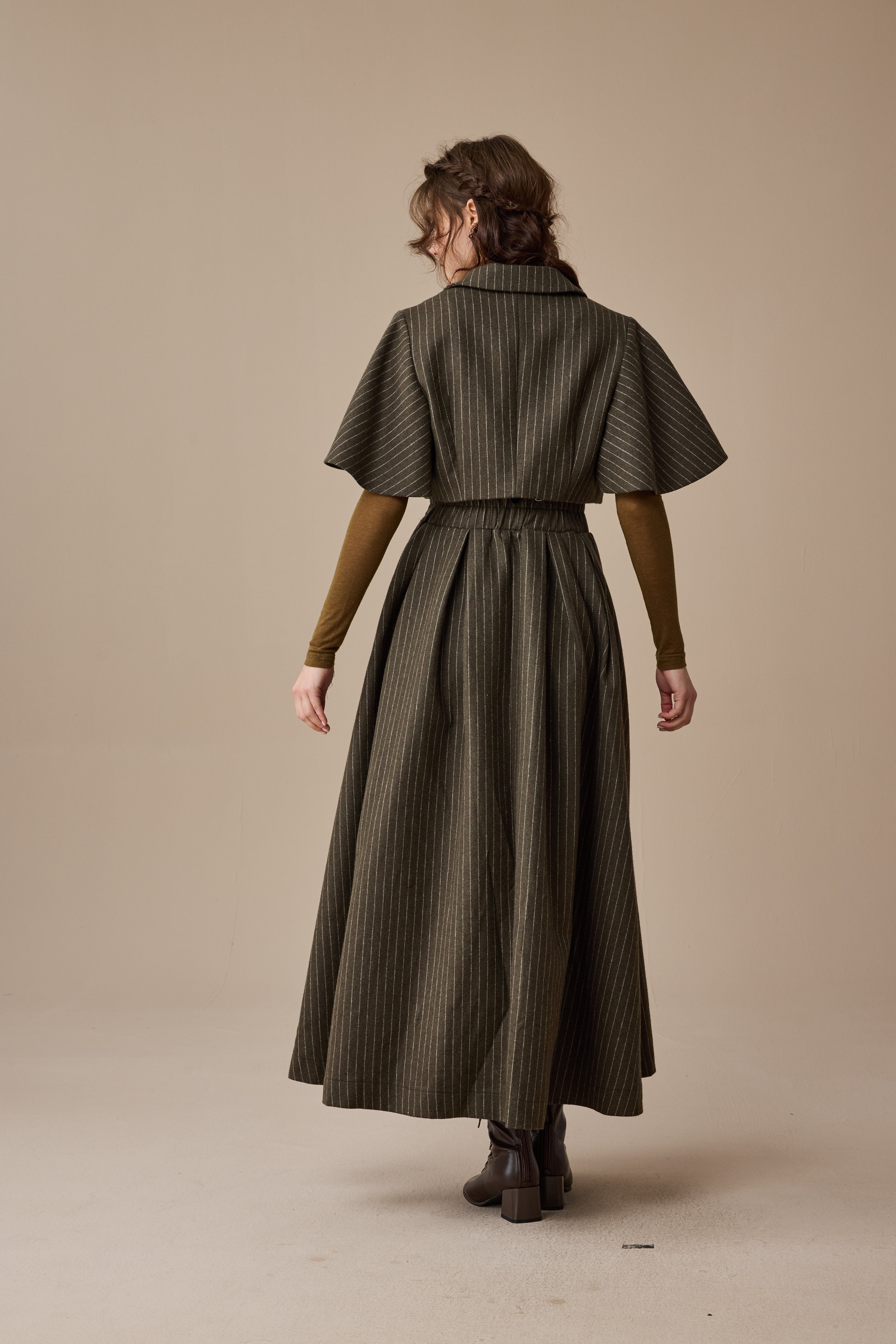 Clarise 22 |Retro Wool Skirt & Cape (2 pieces) – Linennaive