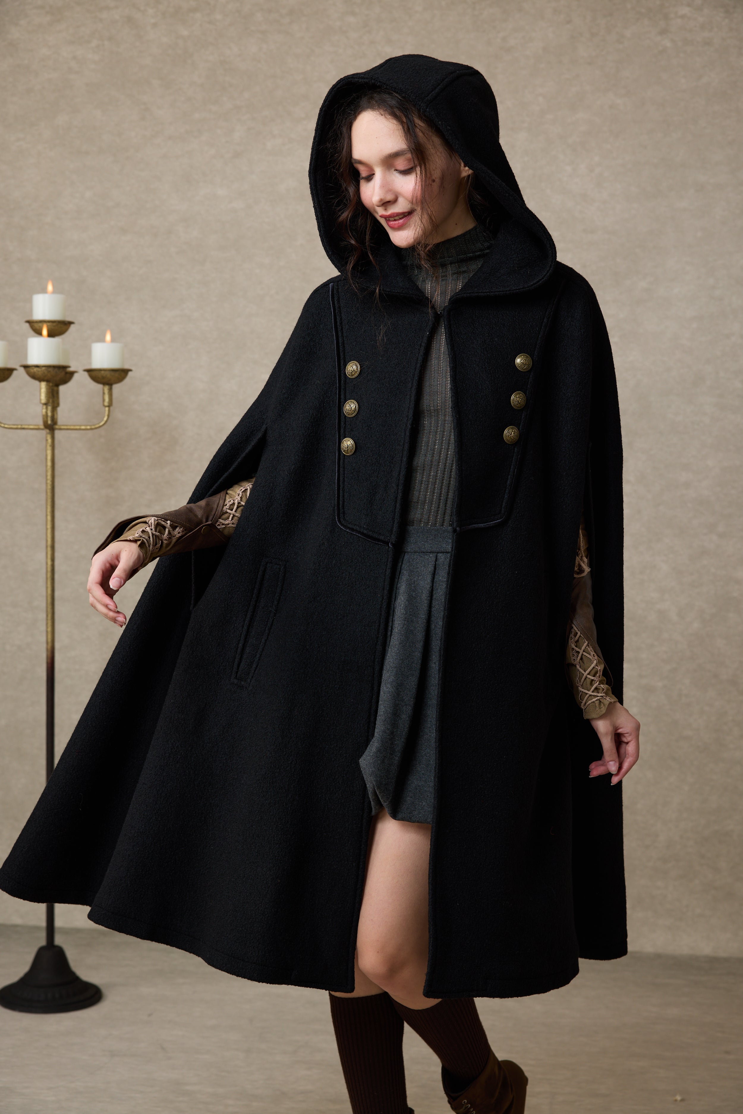 Briar 33 | 100% Wool Hooded Cape Coat – Linennaive