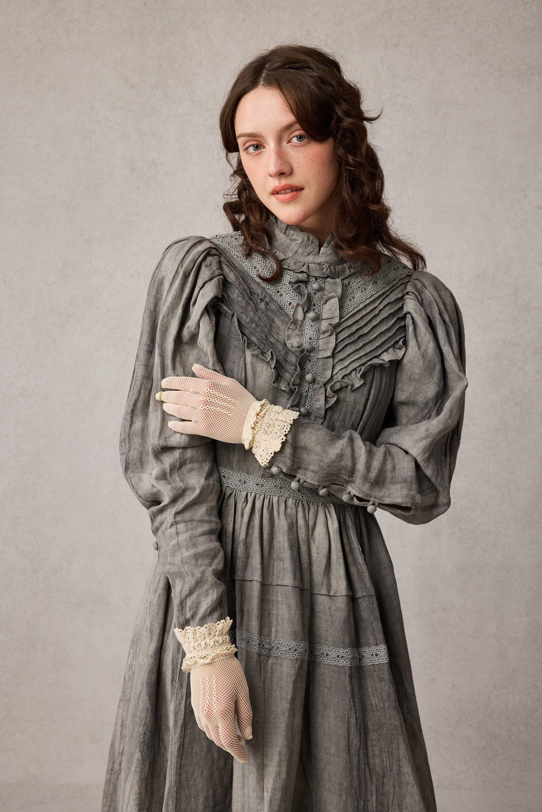 MARY 18 | VINTAGE LINEN DRESS GOWN