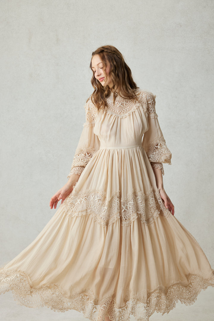 Pearlman 25 | Lace Linen Dress Gown