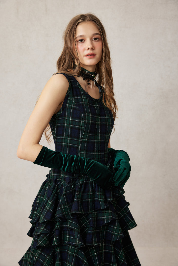 Luxurious Extra-Long Velvet Sleeves