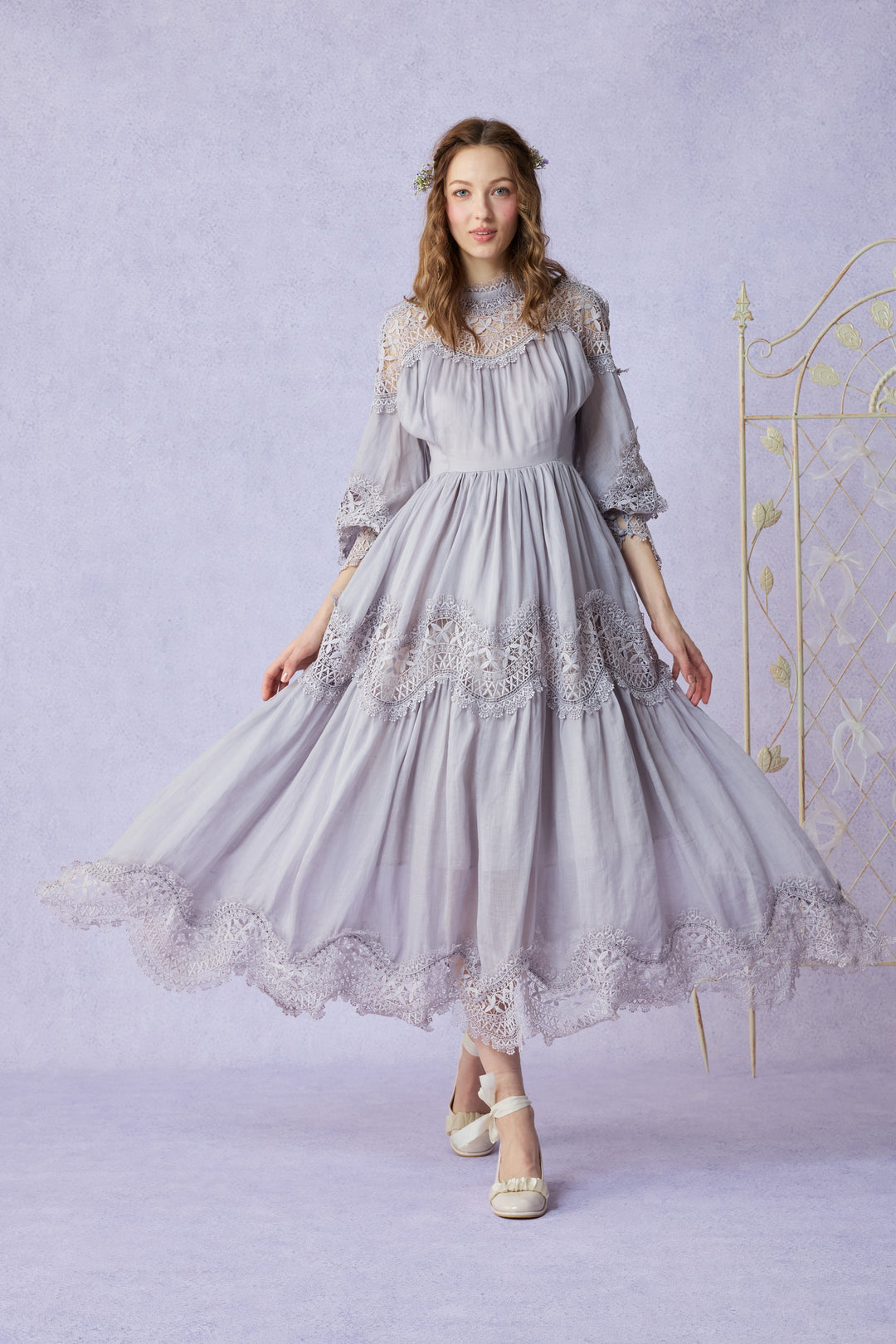 Pearlman 25 | Lace Linen Dress Gown