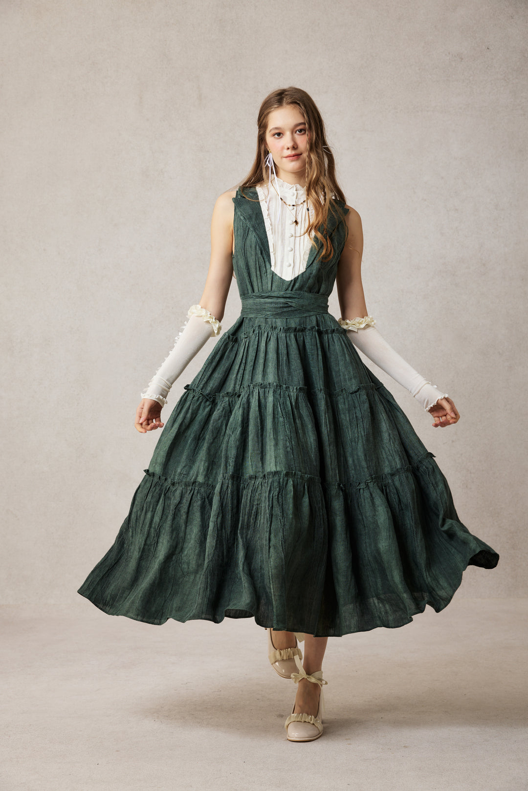 Úrsula 24 | Vintage linen Tiered Dress