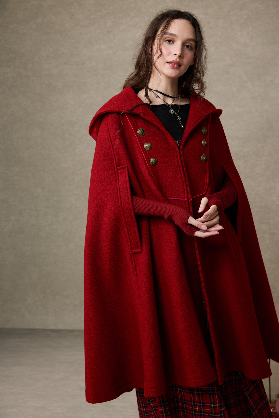 Briar 33 | 100% Wool Hooded Cape Coat