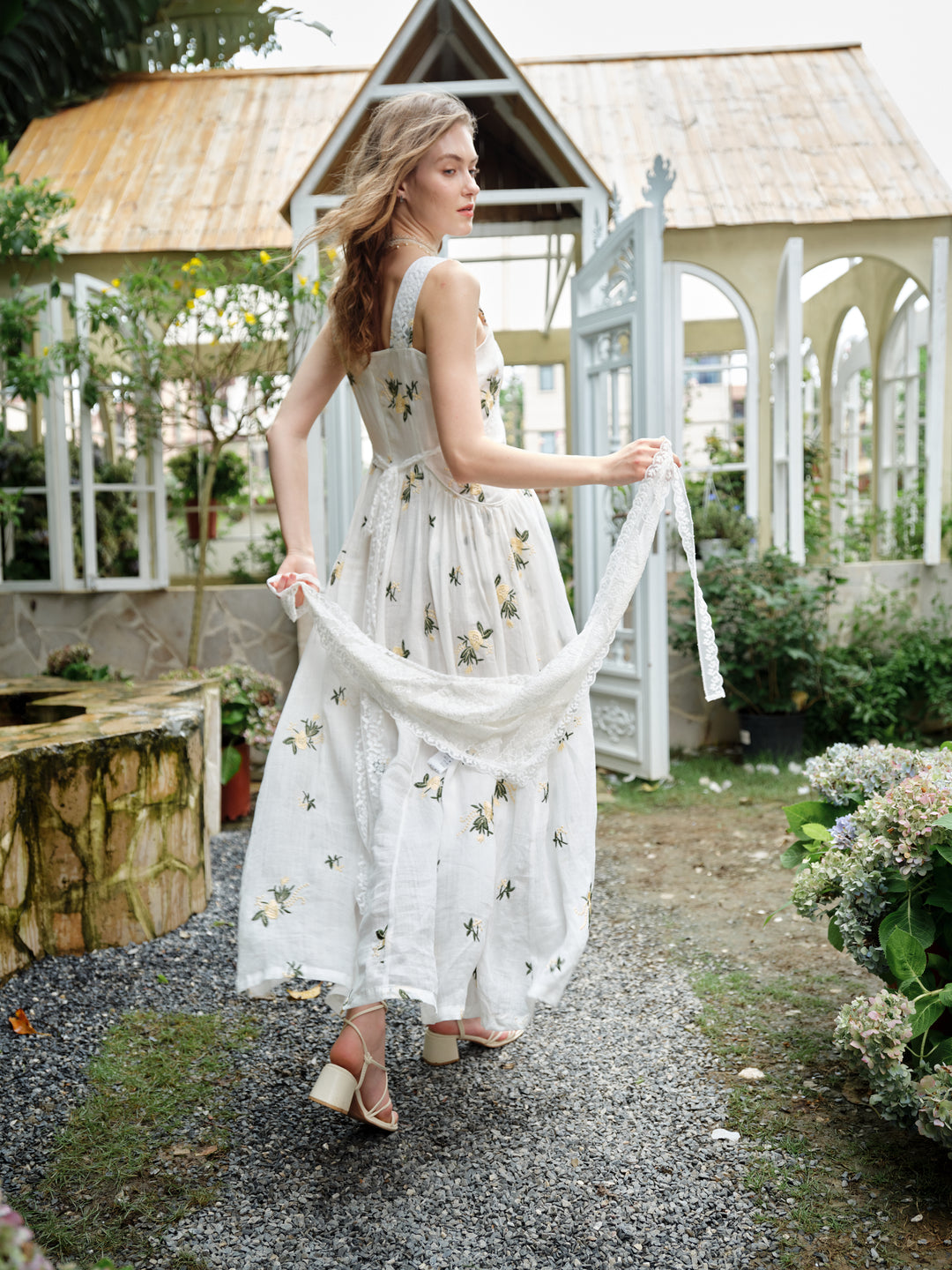 Juliet | Lace & Linen Dress Gown