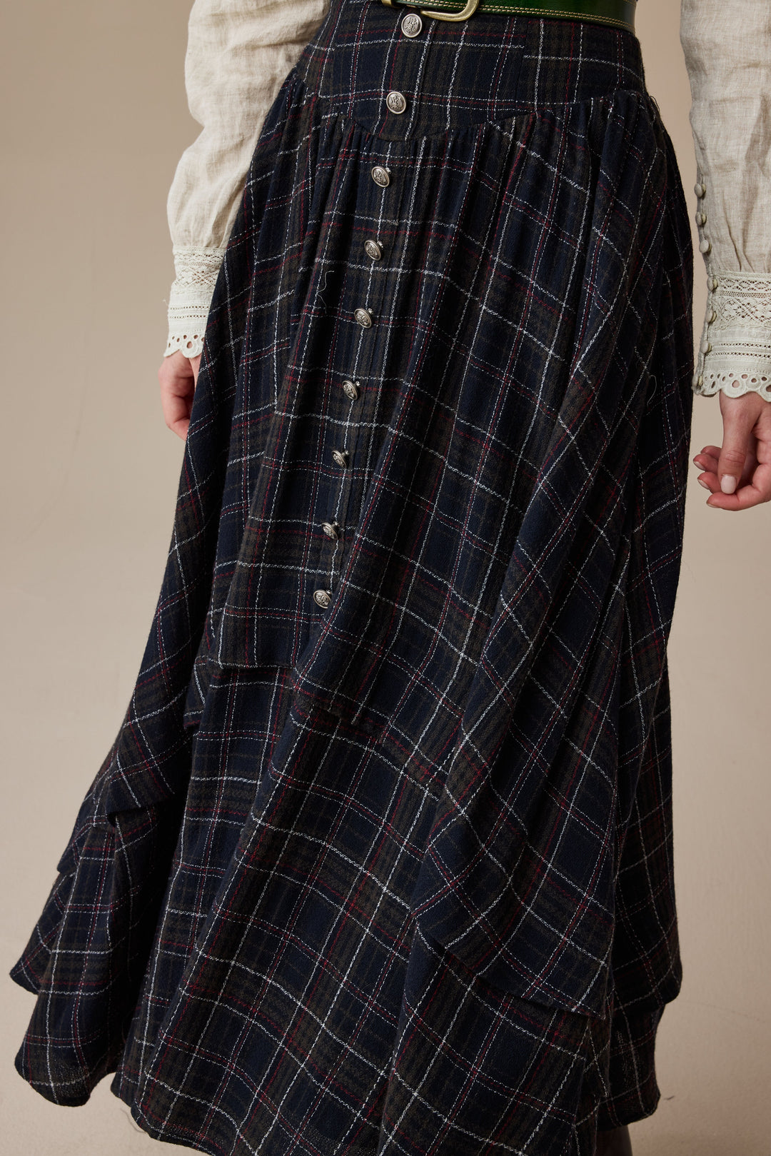 Christina 19 |Retro Layered Wool Skirt
