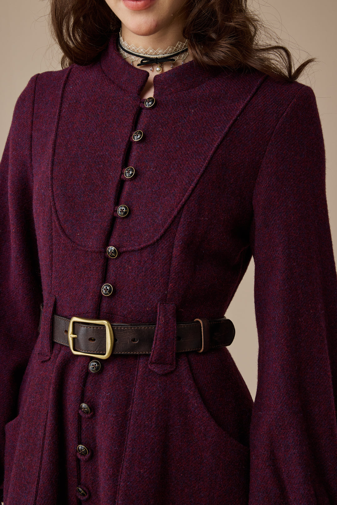 Margaret 25|100% wool buttoned down coat