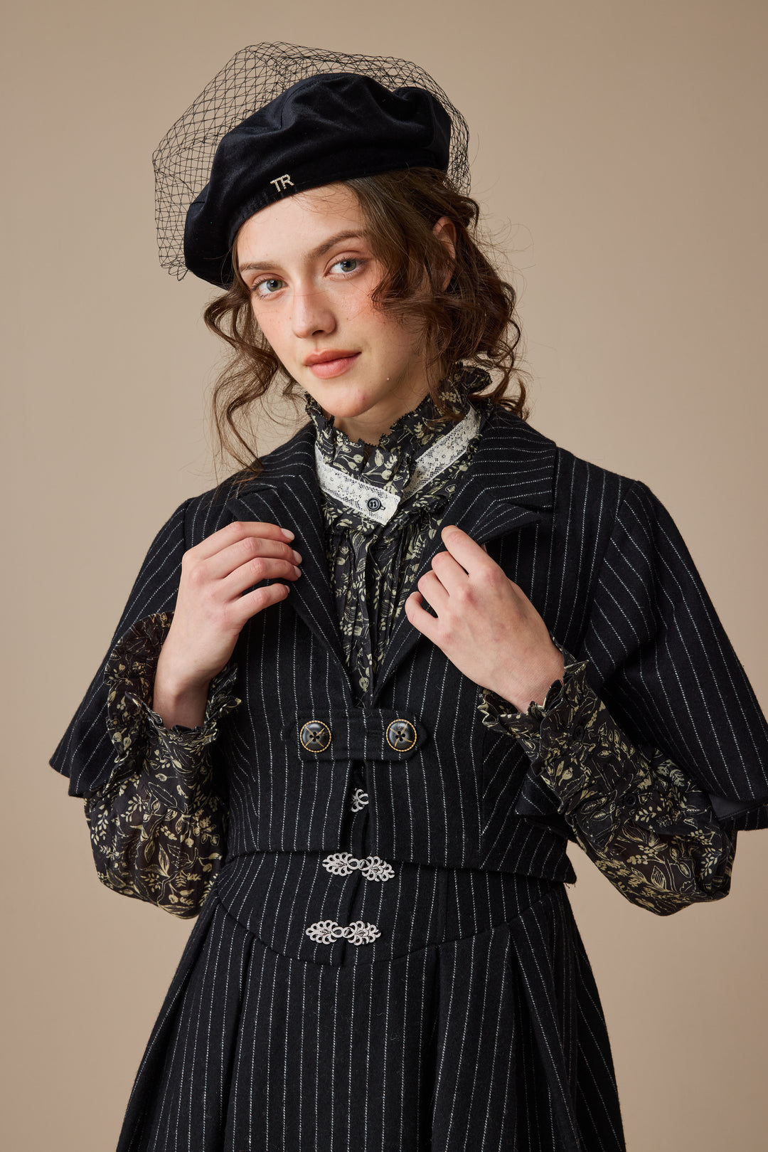 Clarise 22 |Retro Wool Skirt & Cape (2 pieces)