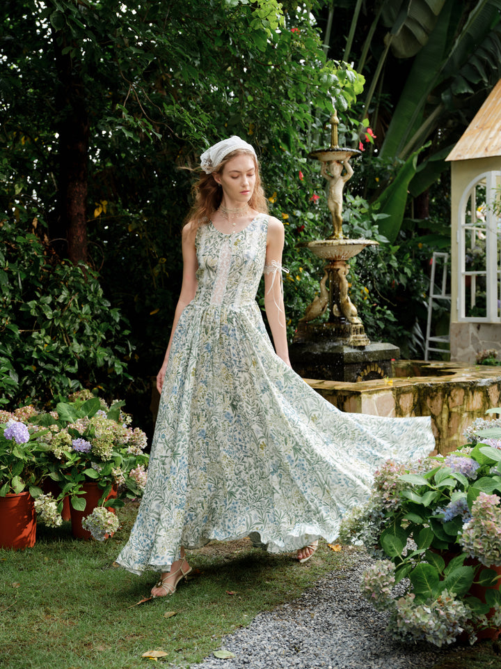 Vanille 18 | Jane’s Garden Dress