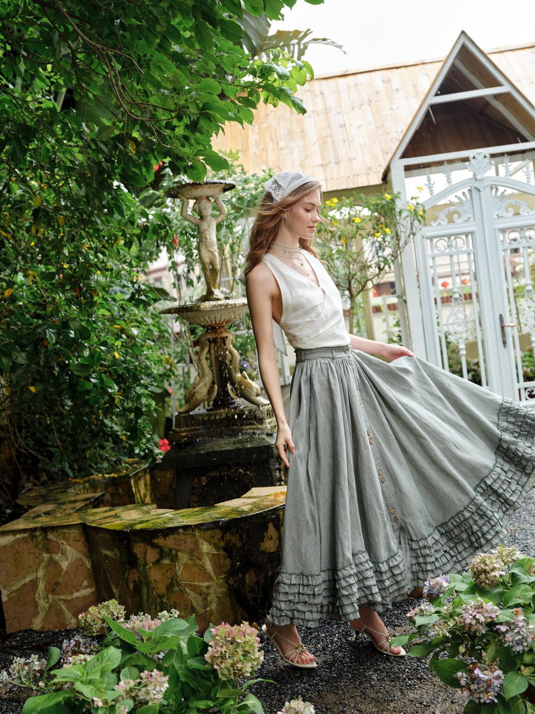 Dorothy 27 | Ruffled maxi linen skirt