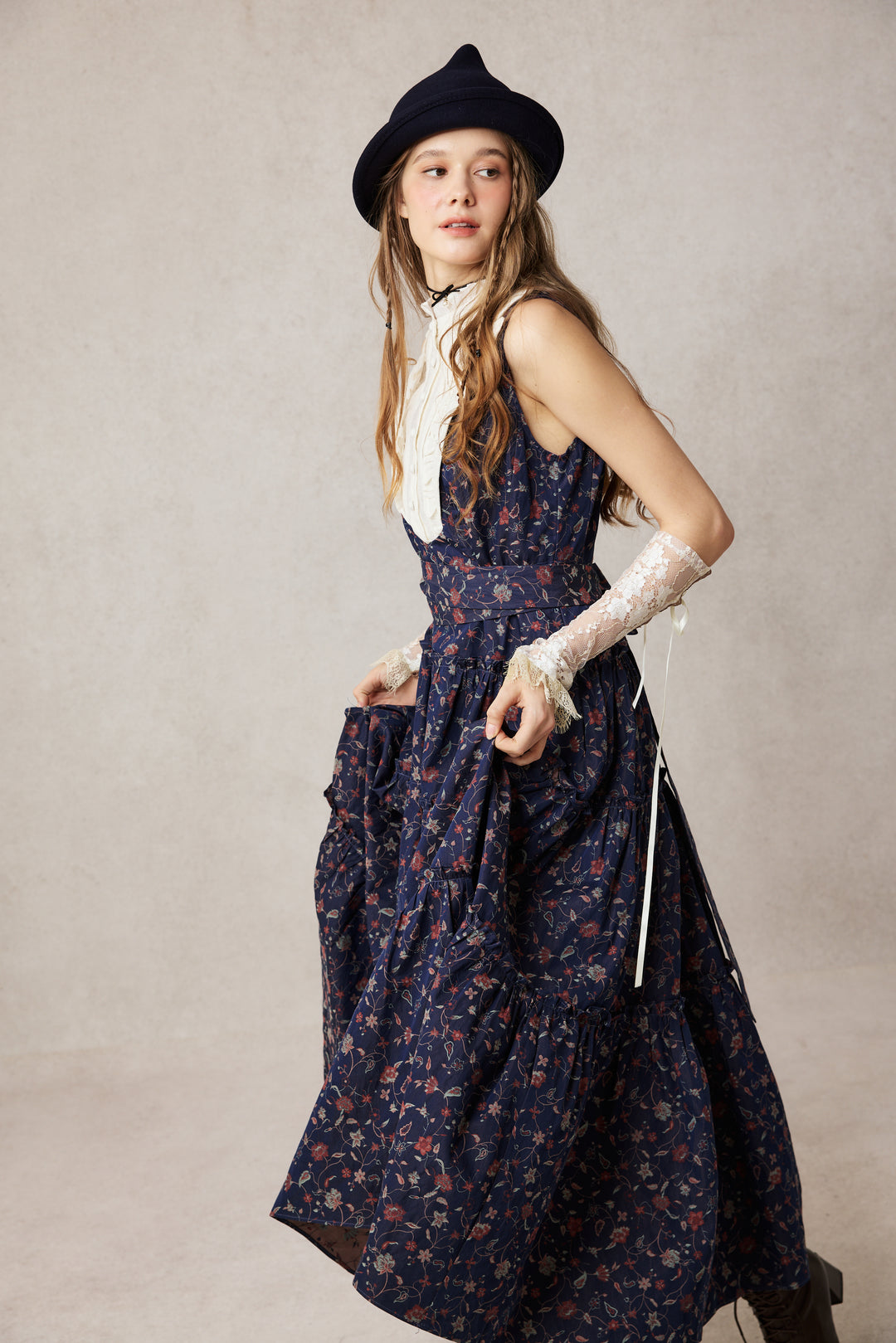 Úrsula 24 | Vintage linen Tiered Dress