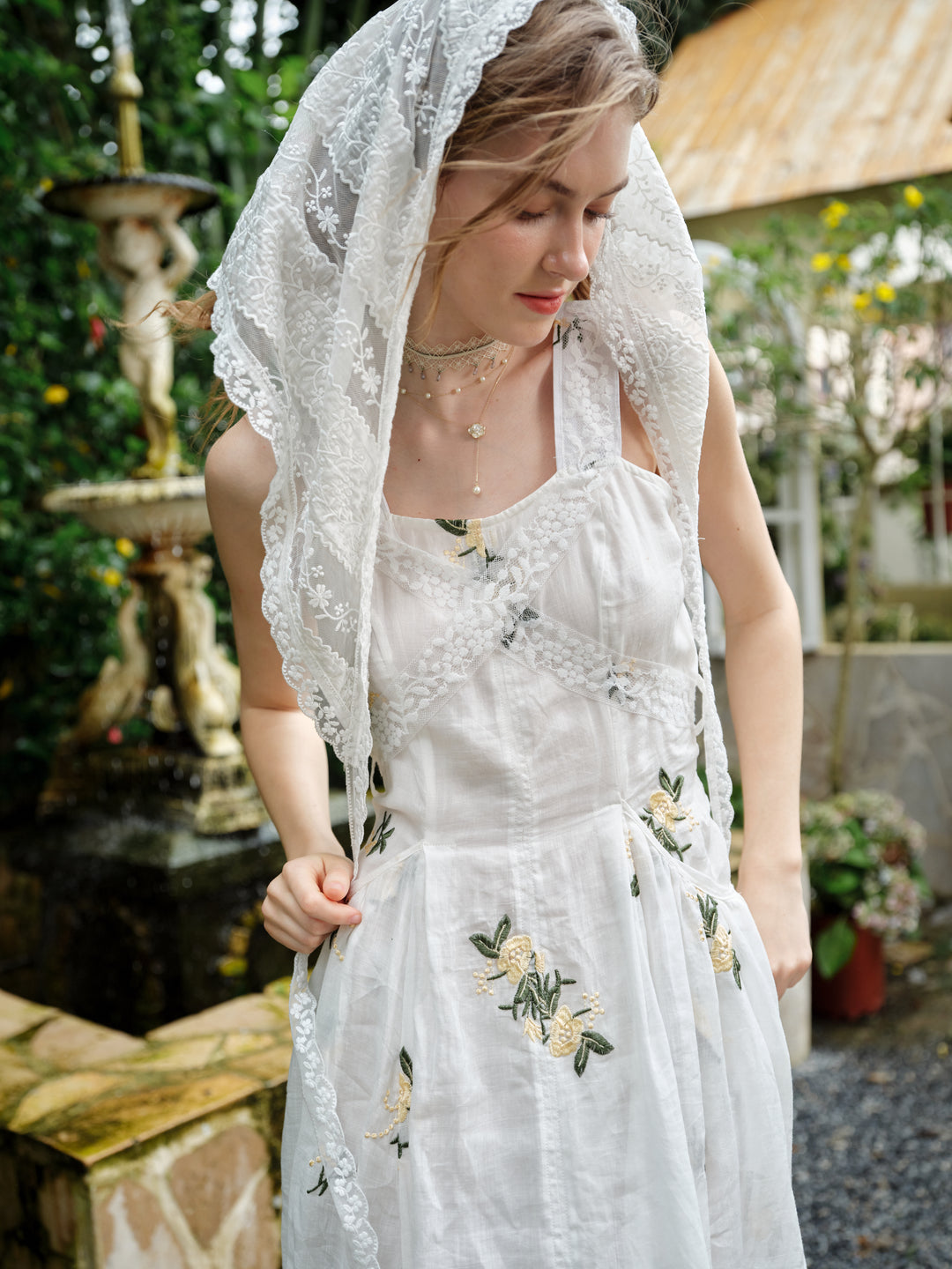 Juliet | Lace & Linen Dress Gown