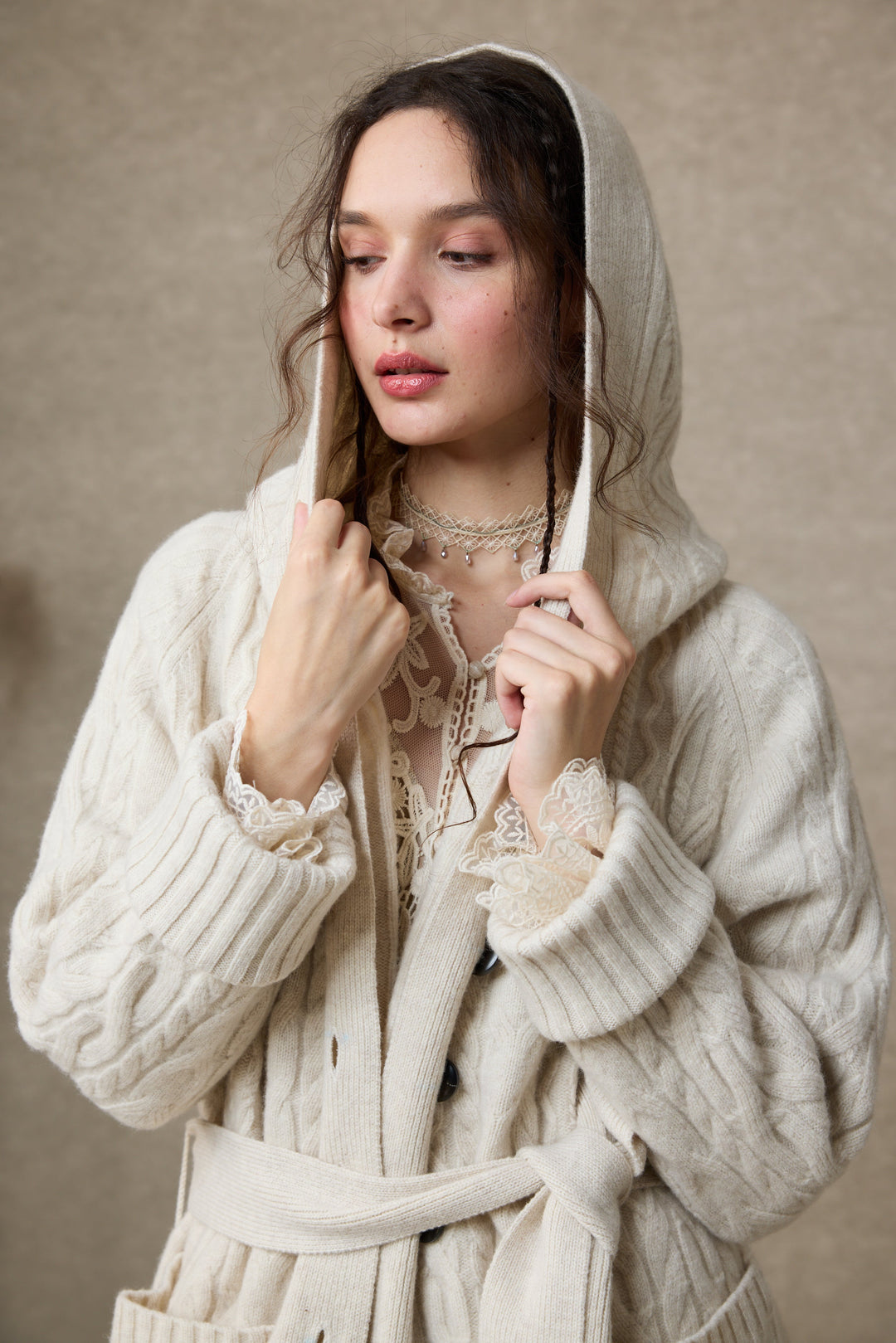 Hudson 15 | 100% wool hooded cardigan coat