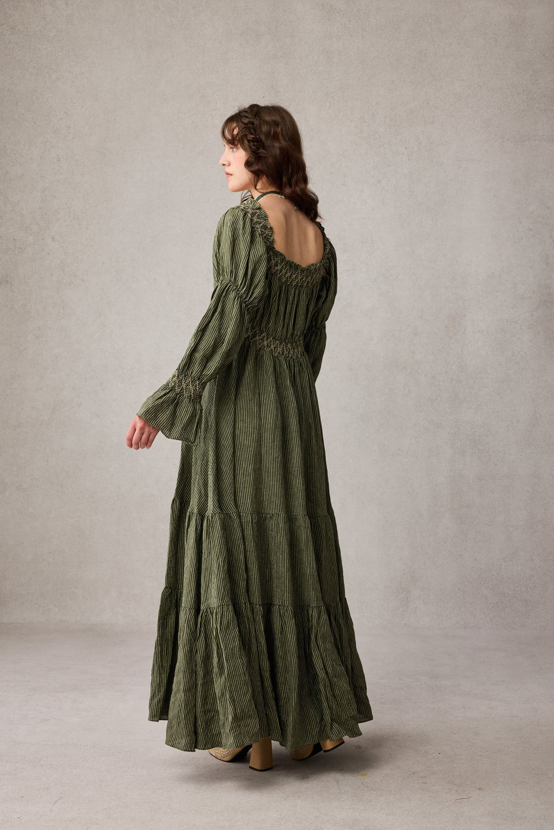 Cloud 21 | smocking embroidery linen dress