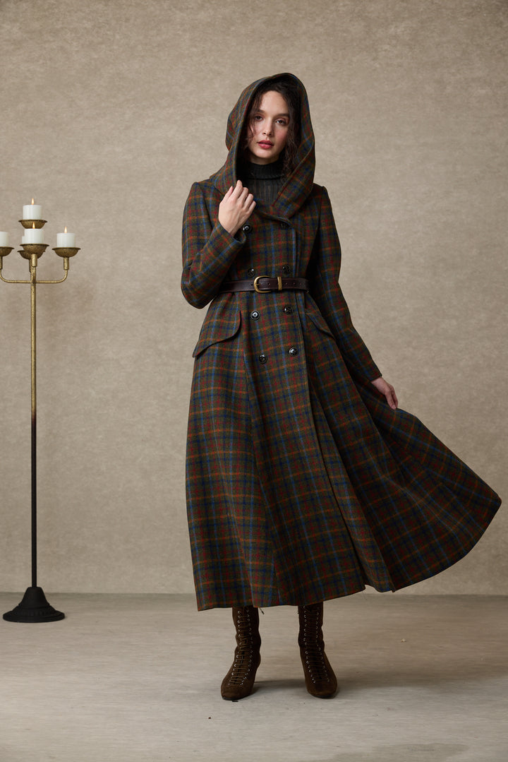 Trista 24 | 100% twill wool hooded coat