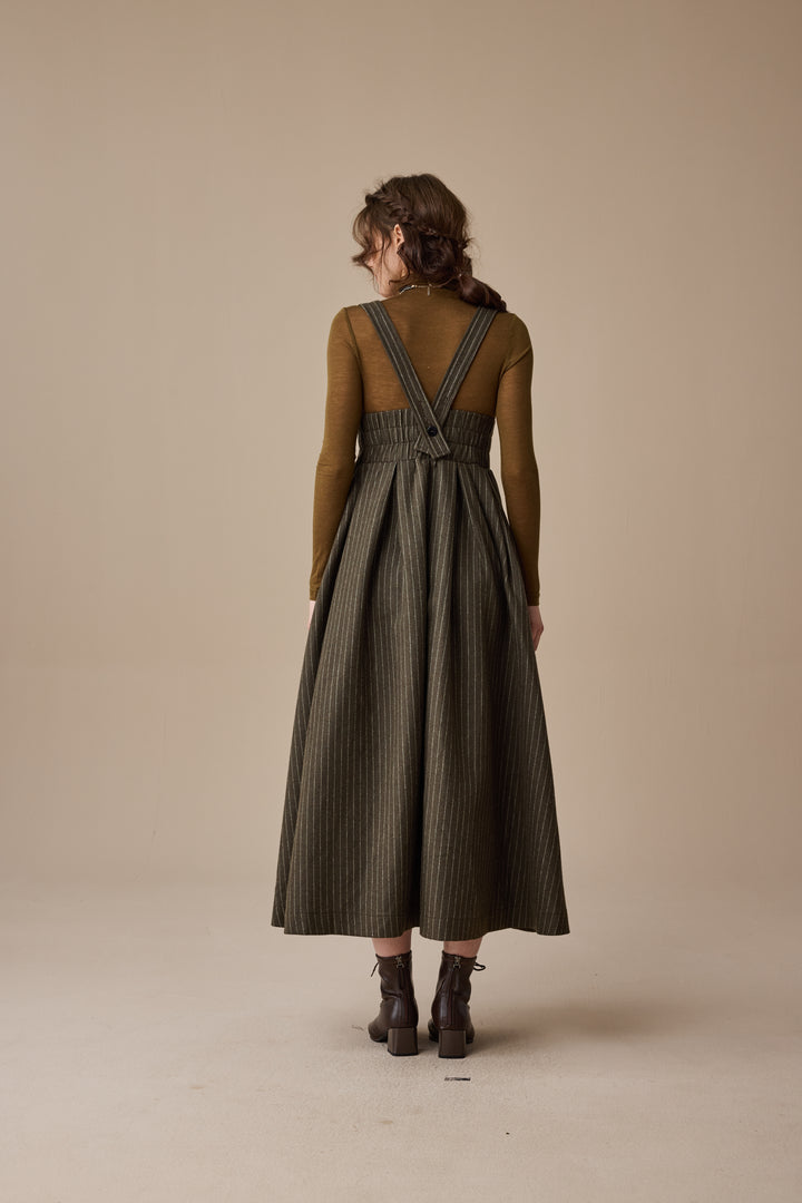 Clarise 22 |Retro Wool Skirt & Cape (2 pieces)