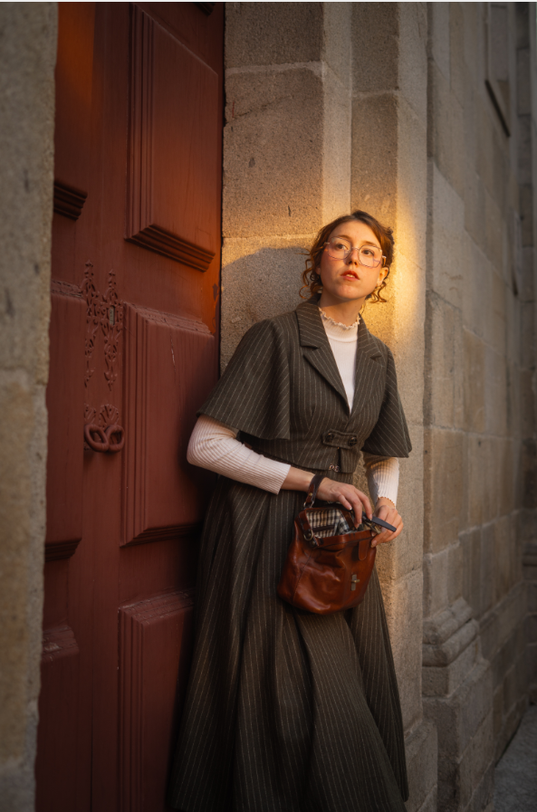 Clarise 22 |Retro Wool Skirt & Cape (2 pieces)