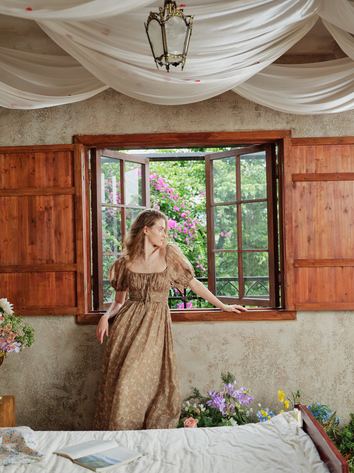Alice 19 | Floral linen dress