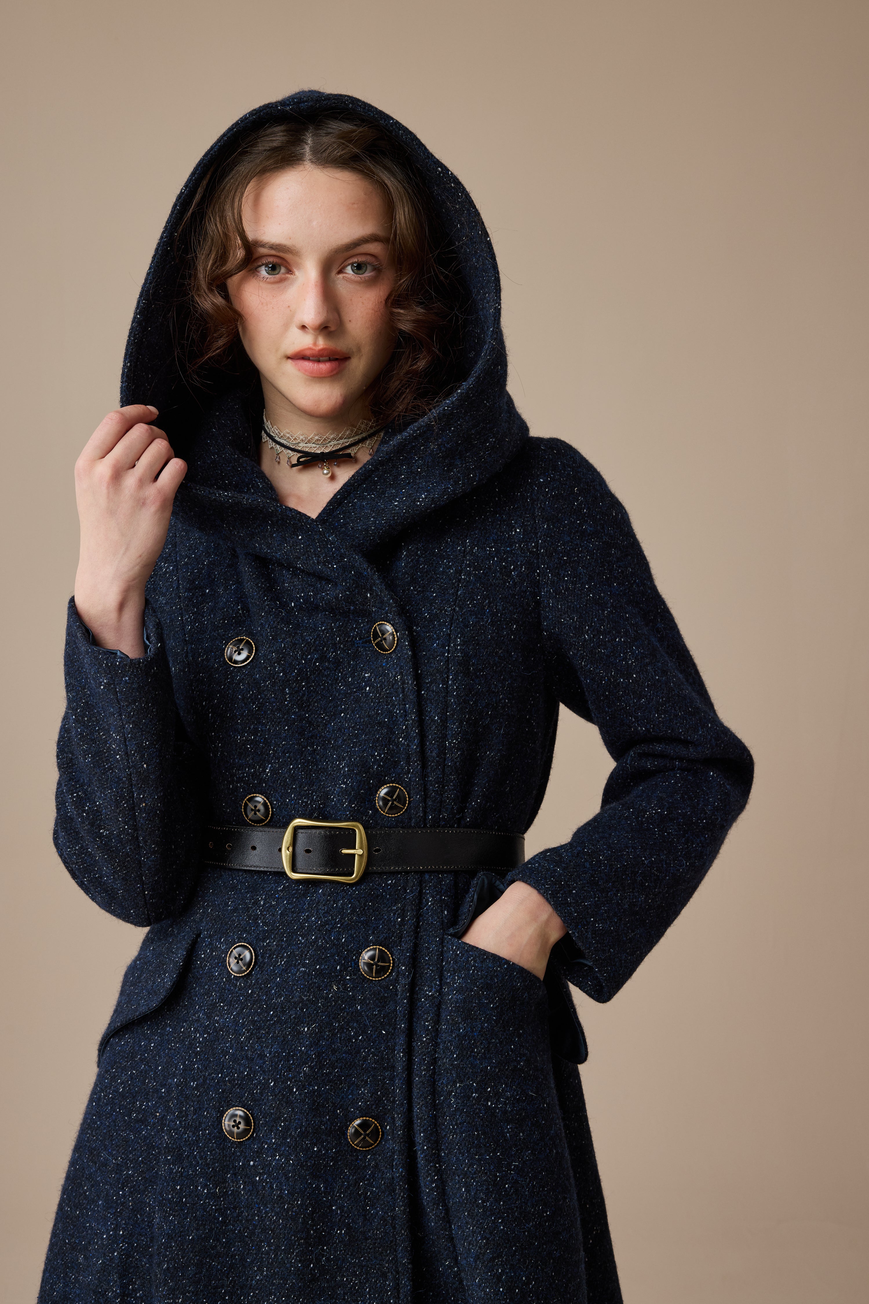 Trista 24 | 100% twill wool hooded coat – Linennaive