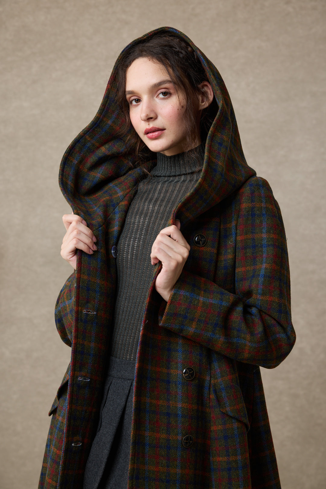 Trista 24 | 100% twill wool hooded coat