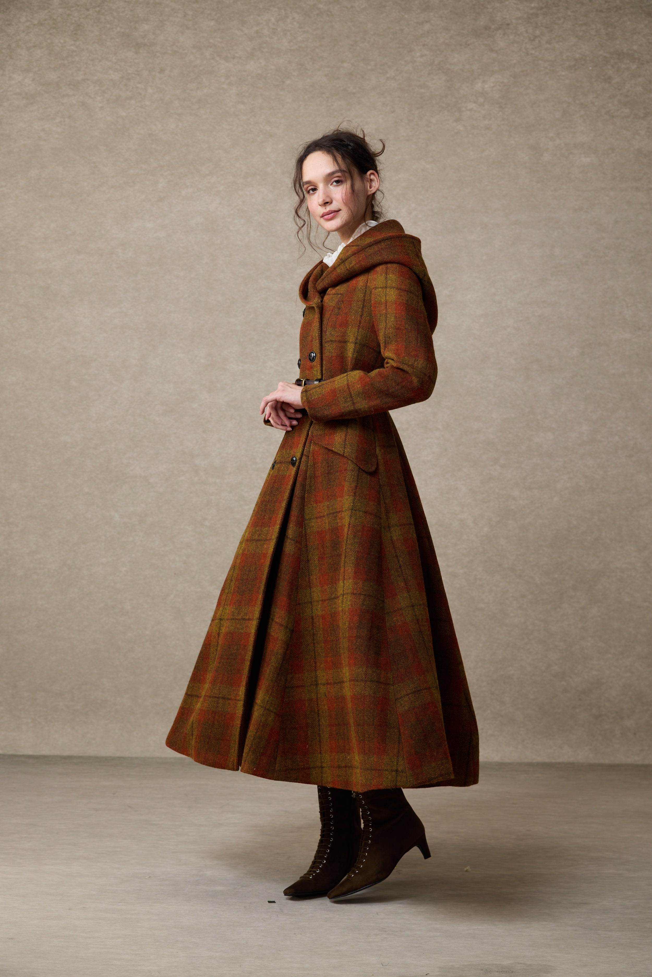 すい【美品】  Wainwright coat Trista 24 | 100% twill wool hooded coat – Linennaive
