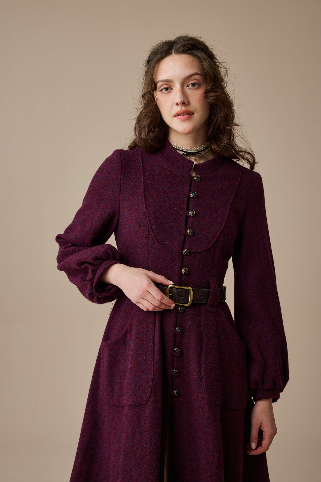 Margaret 25|100% wool buttoned down coat