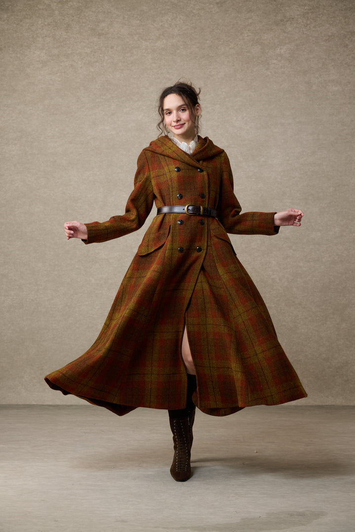 Trista 24 | 100% twill wool hooded coat