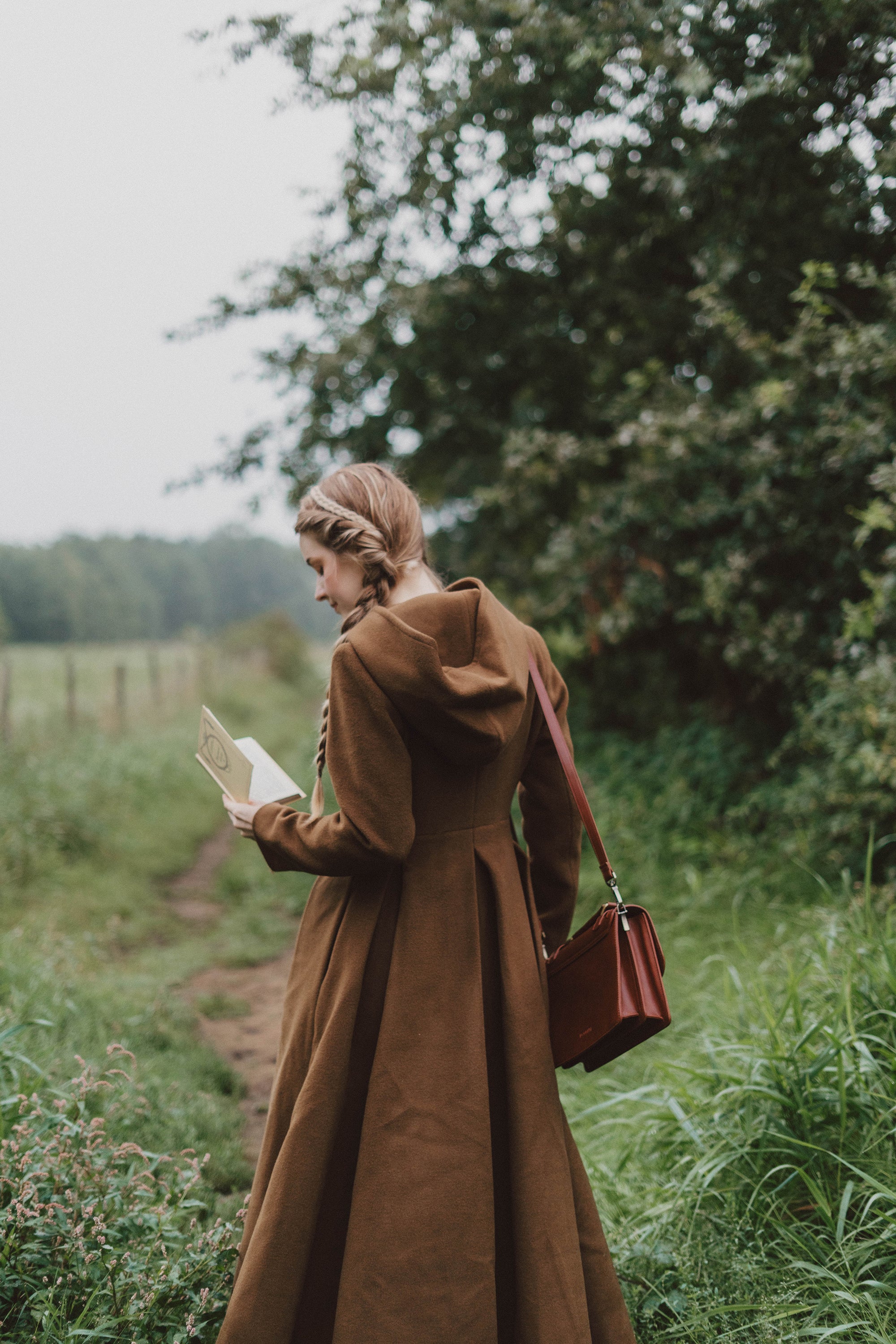 My Fair Lady 26 | Hooded Wool Coat – Linennaive