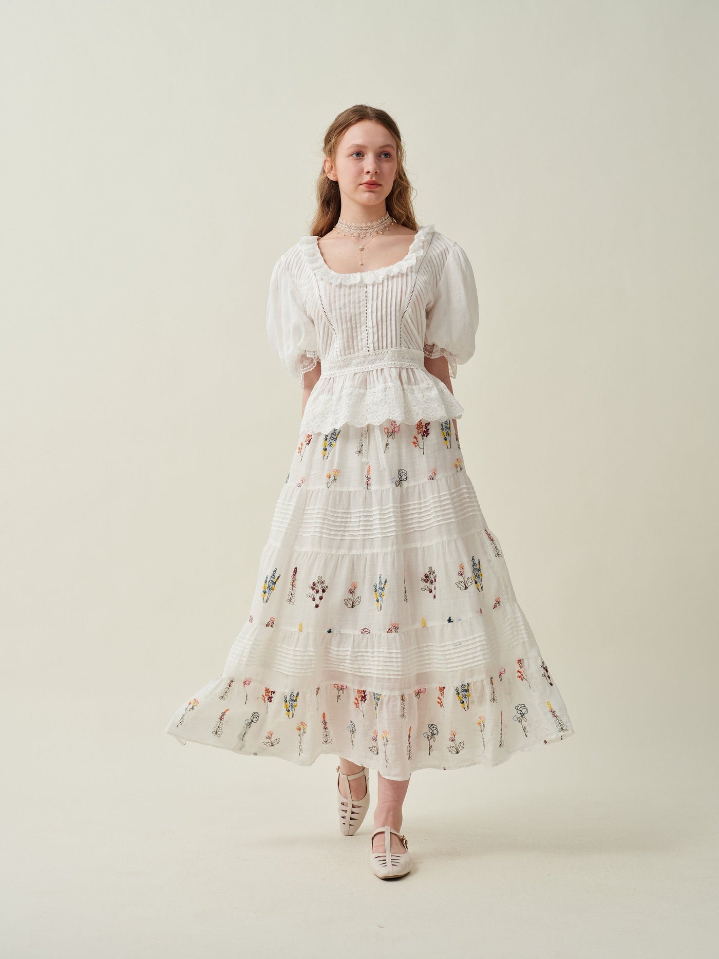 Victoria 13 | Embroidered floral linen skirt